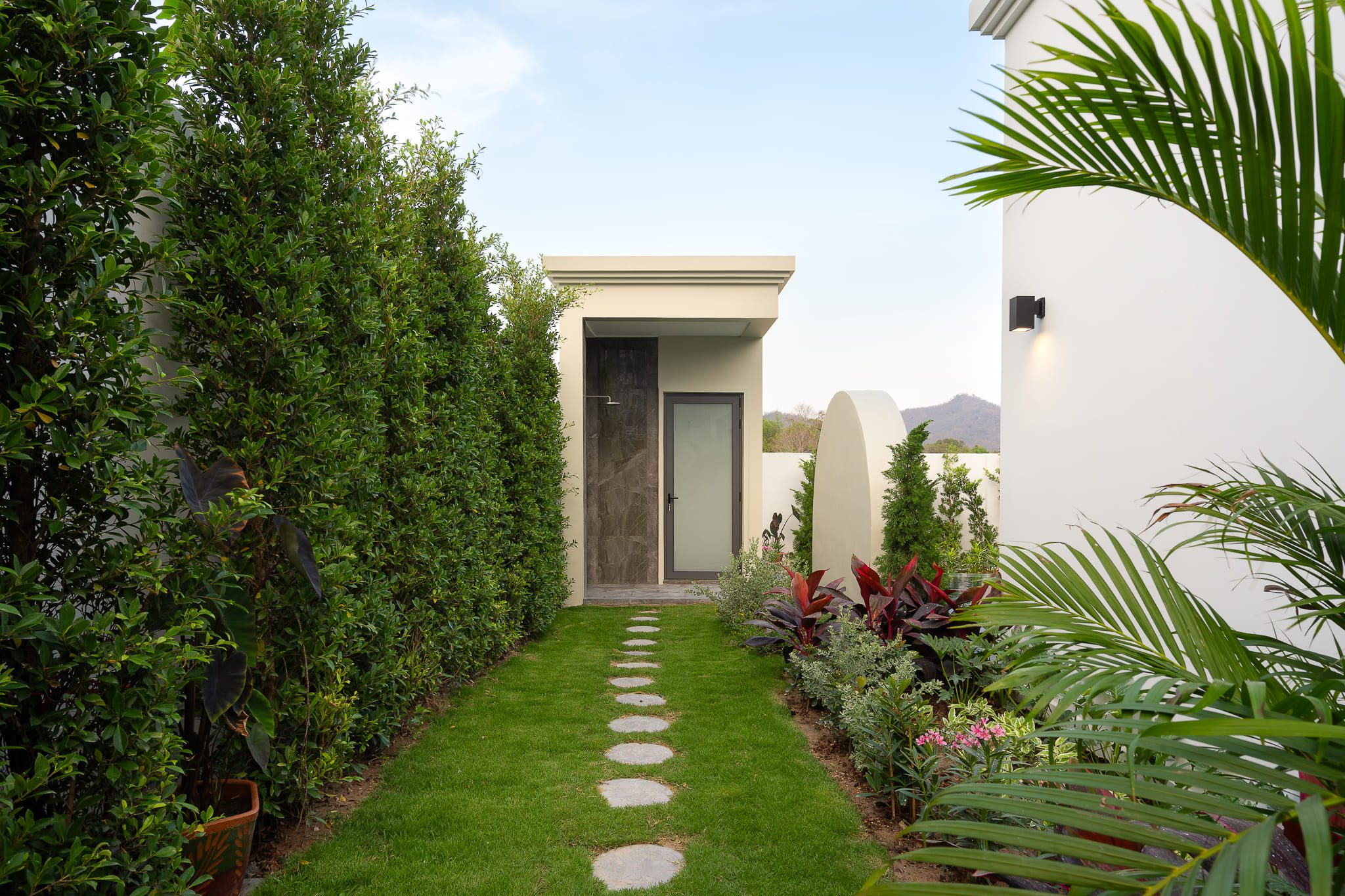 3 Bedroom 4 Bathroom Pool Villa in Hua Hin HH-114