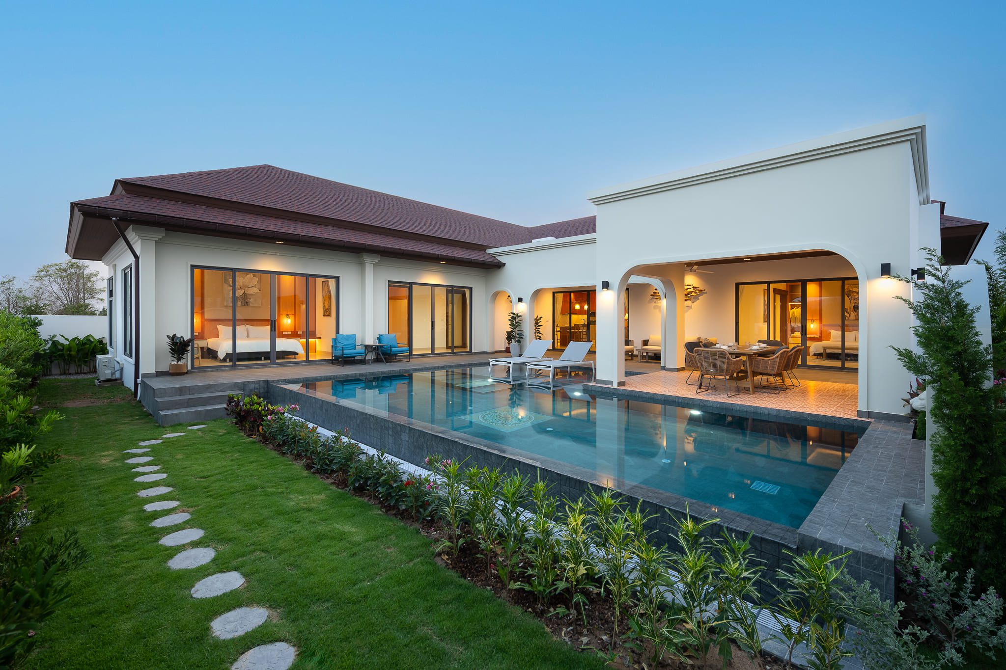 3 Bedroom 4 Bathroom Pool Villa in Hua Hin HH-114