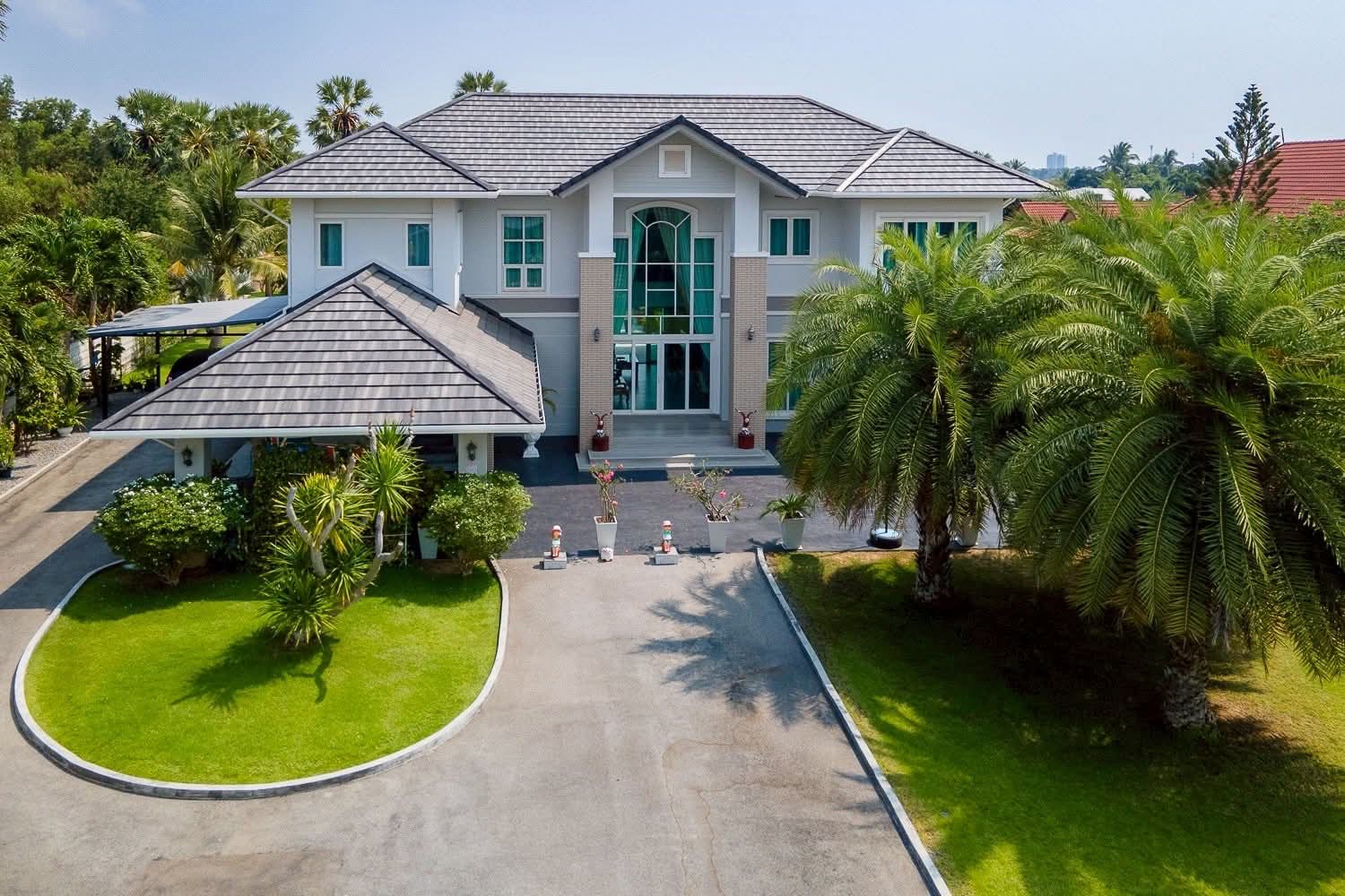 524 7 Bedroom 5 Bathroom Pool Villa in Hua Hin HH-121