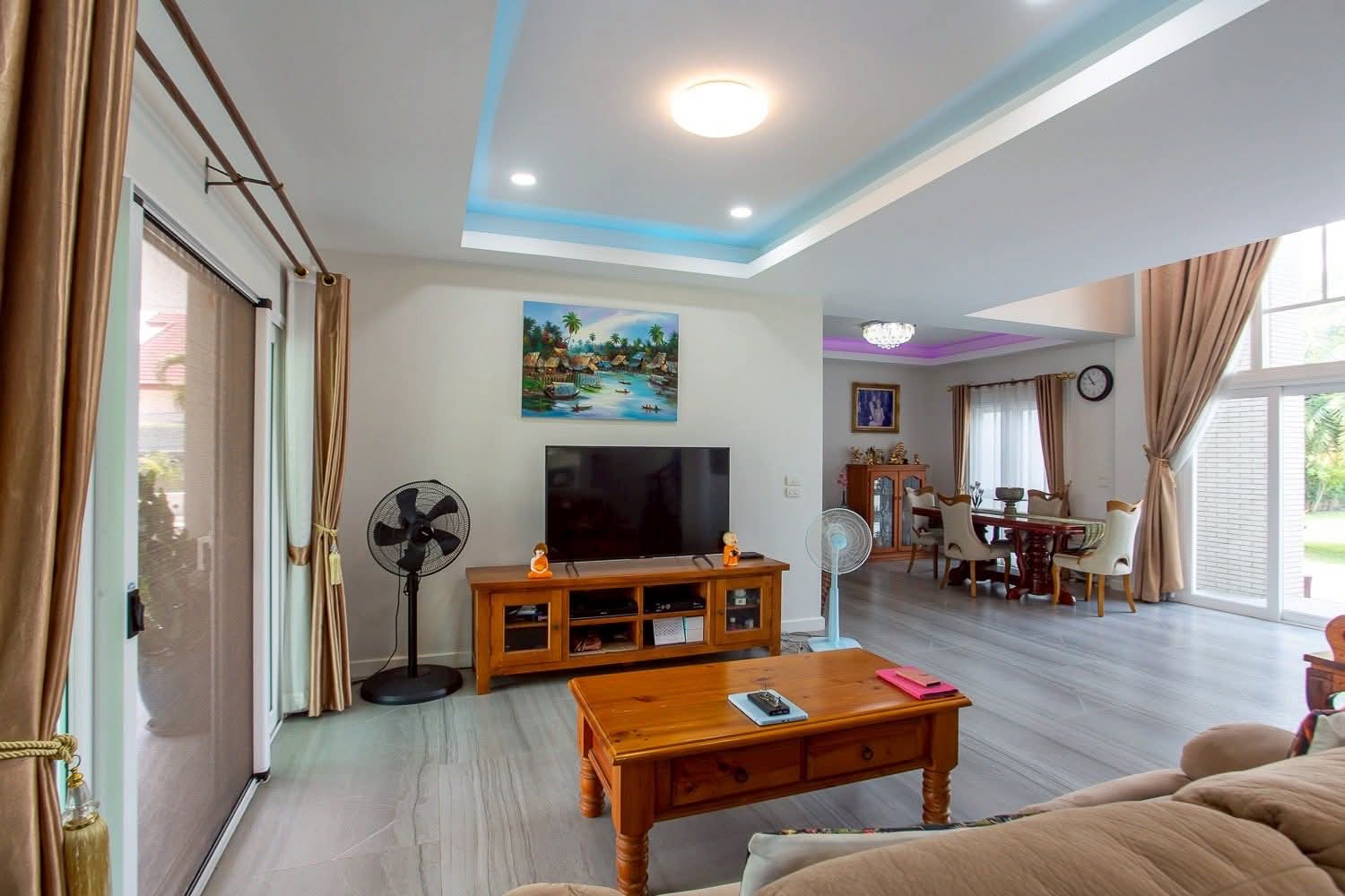 528 7 Bedroom 5 Bathroom Pool Villa in Hua Hin HH-121