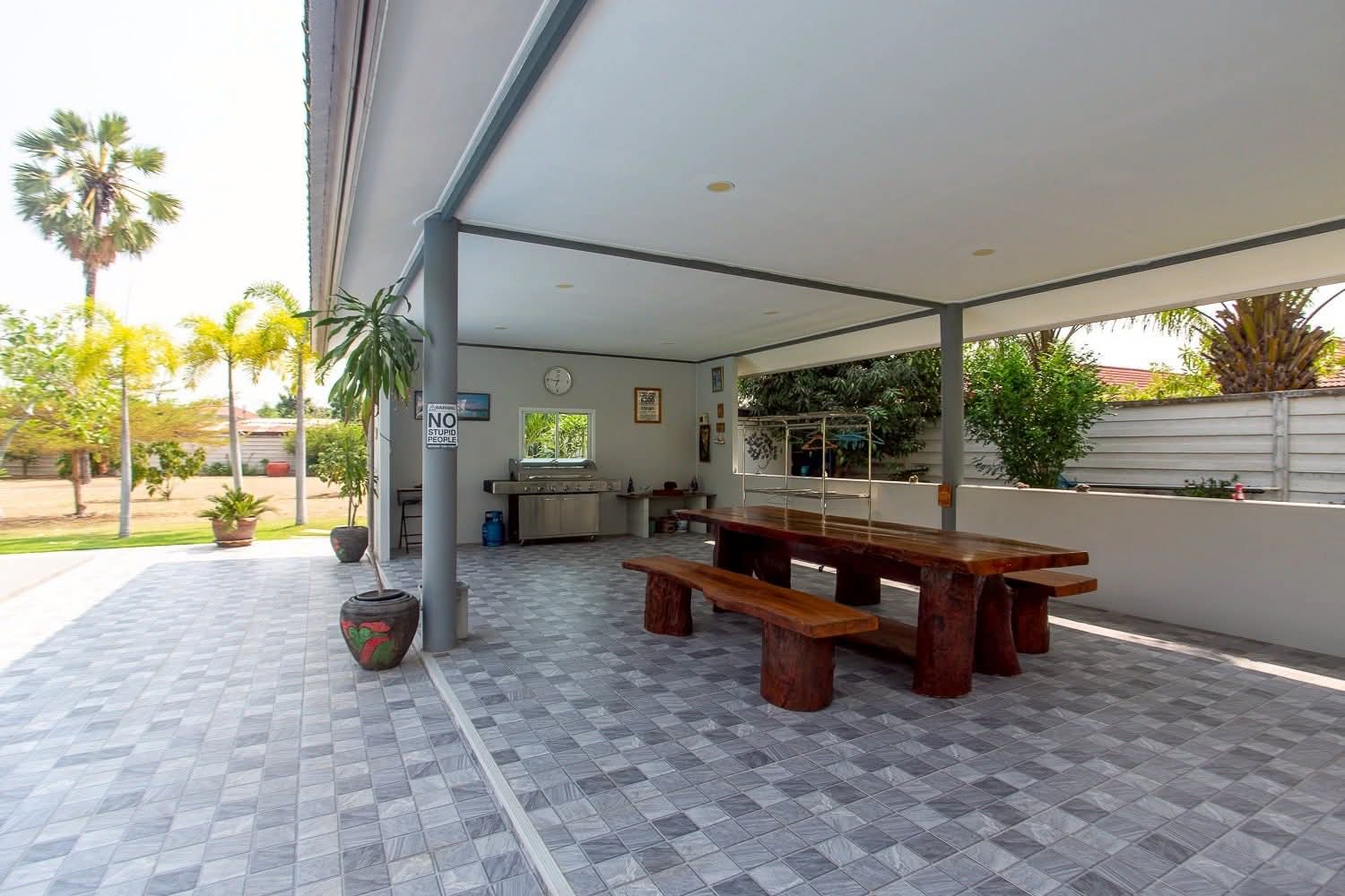 532 7 Bedroom 5 Bathroom Pool Villa in Hua Hin HH-121