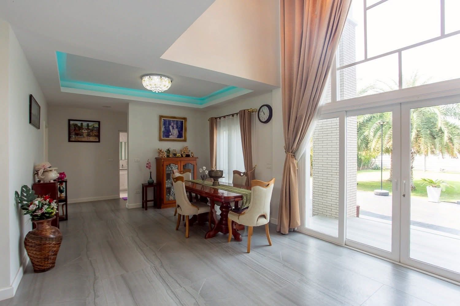 533 7 Bedroom 5 Bathroom Pool Villa in Hua Hin HH-121
