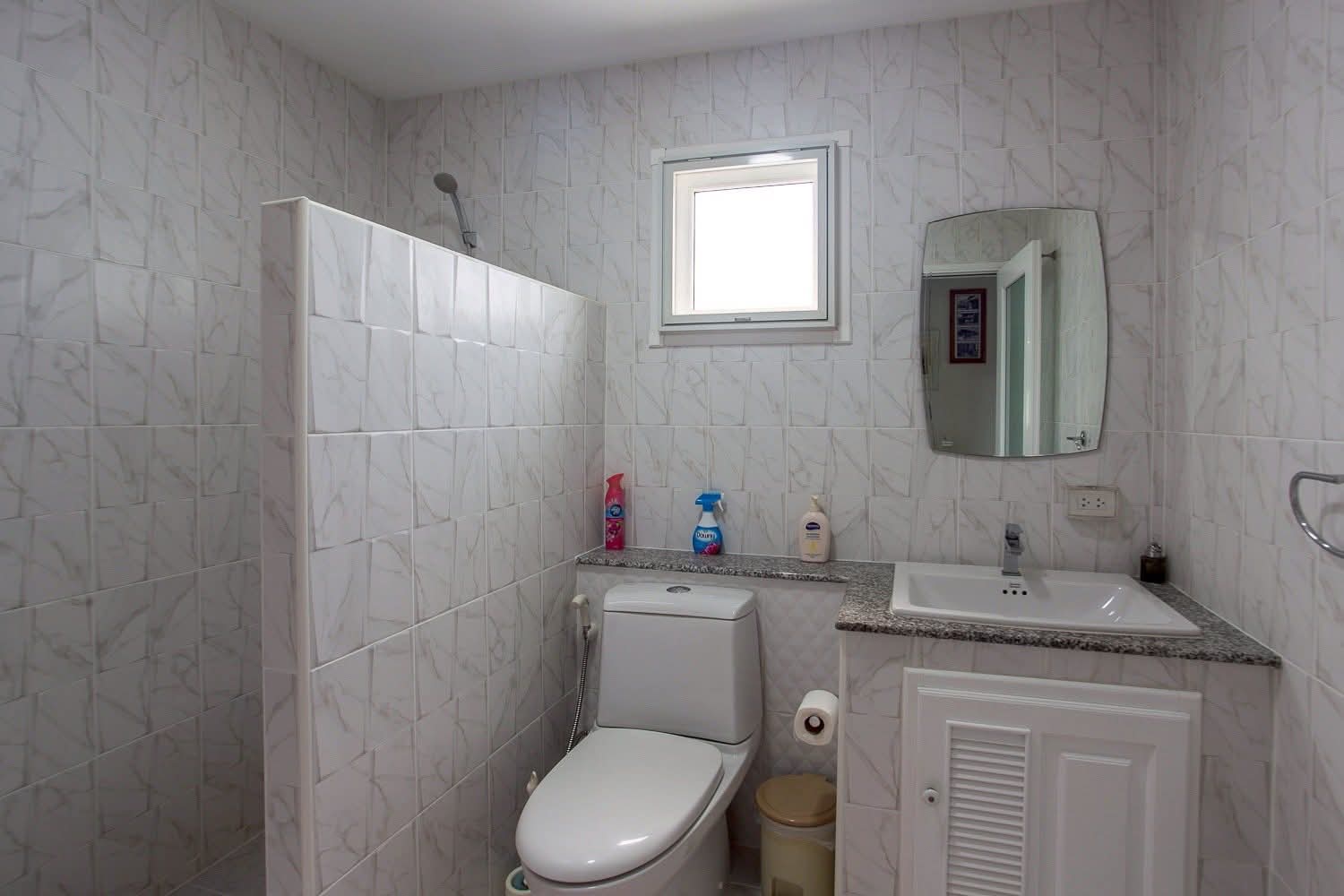 538 7 Bedroom 5 Bathroom Pool Villa in Hua Hin HH-121