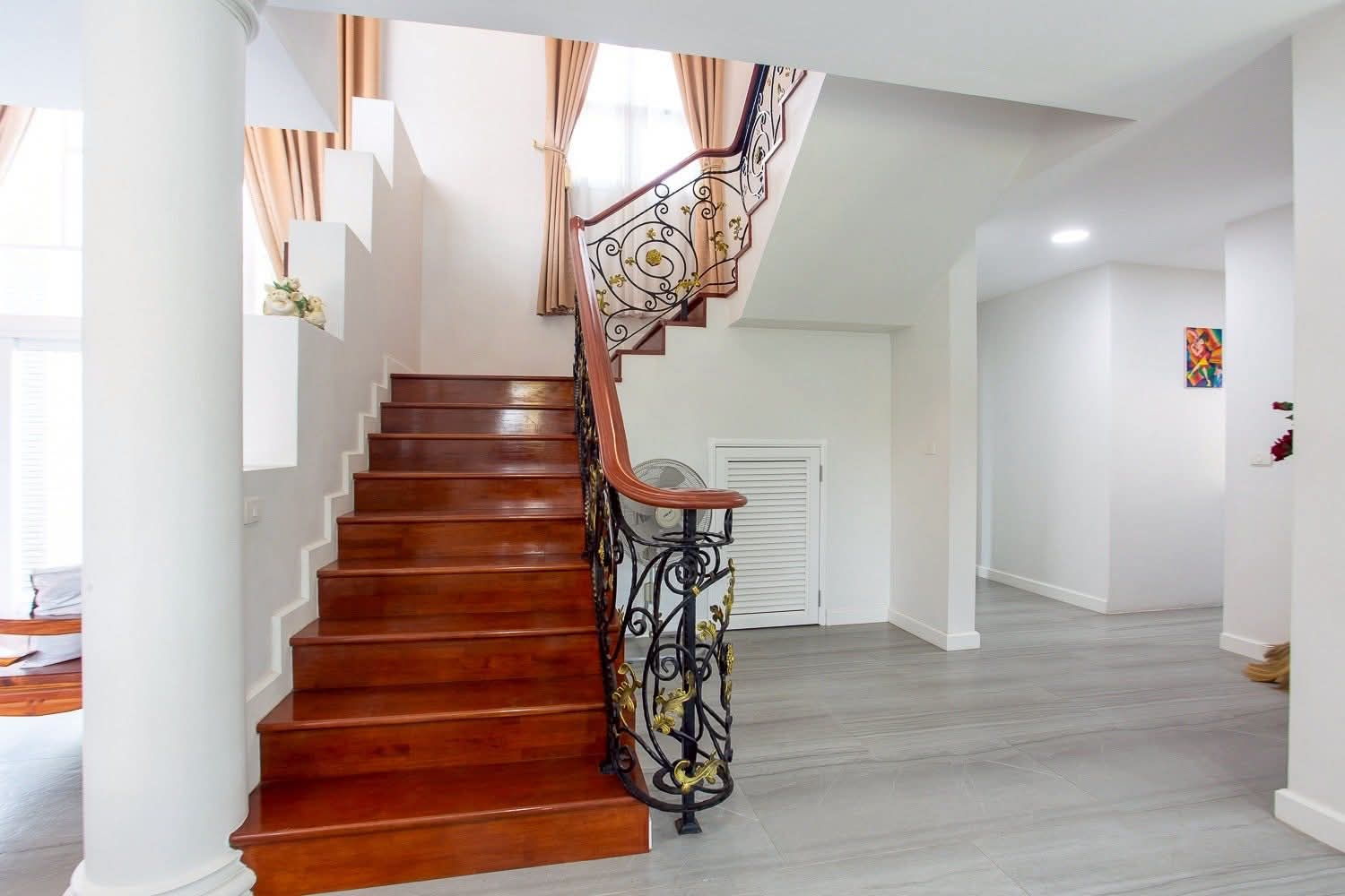540 7 Bedroom 5 Bathroom Pool Villa in Hua Hin HH-121
