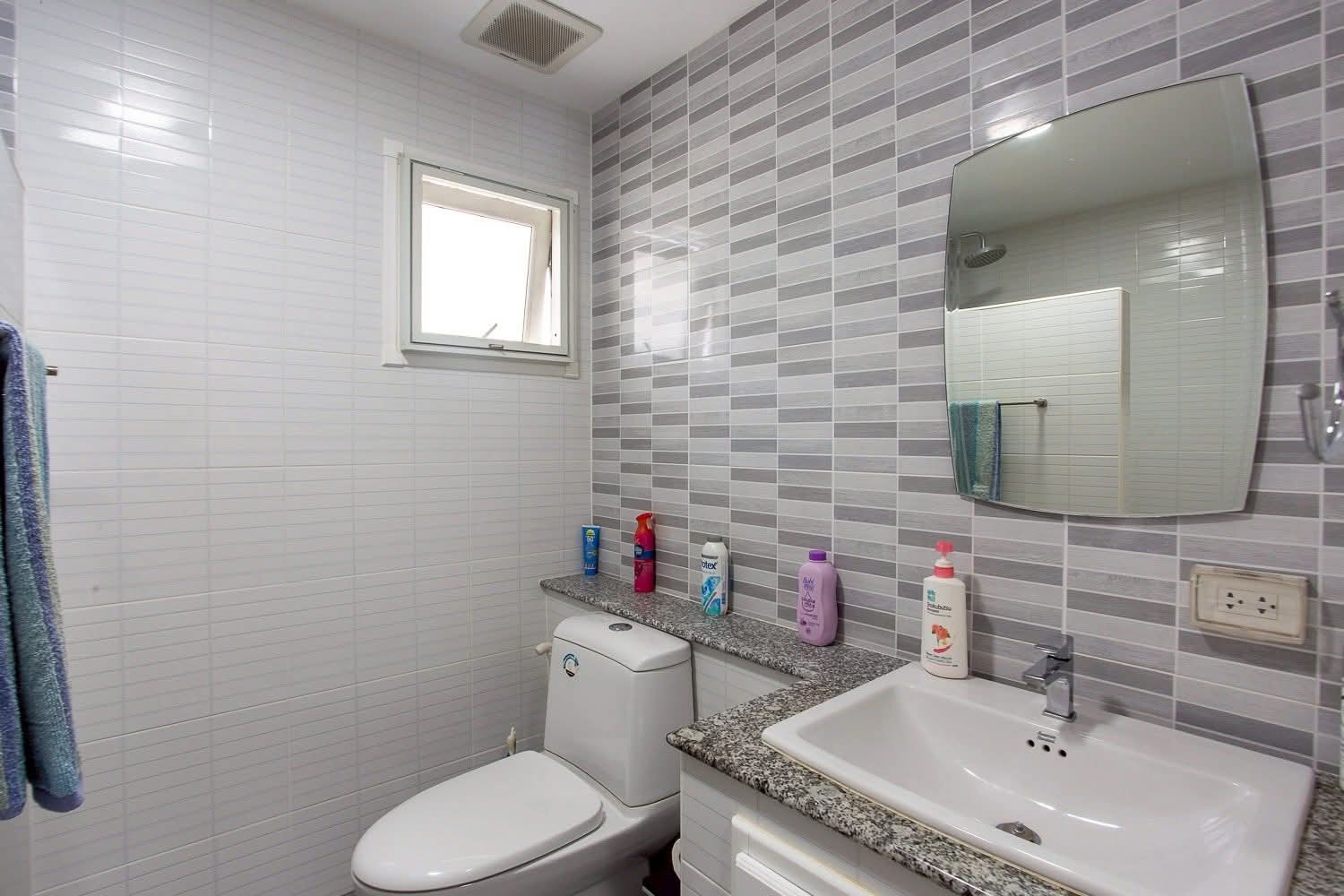 548 7 Bedroom 5 Bathroom Pool Villa in Hua Hin HH-121