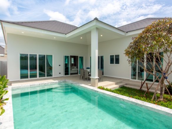 3 Bedroom 3 Bathroom Pool Villa in Hua Hin HH-112