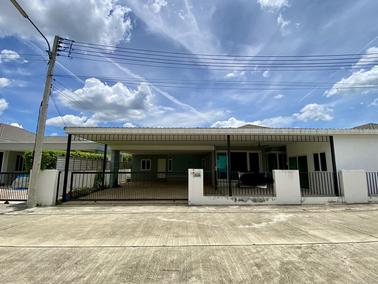 4 Bedroom 3 Bathroom Pool Villa in Hua Hin HH-118