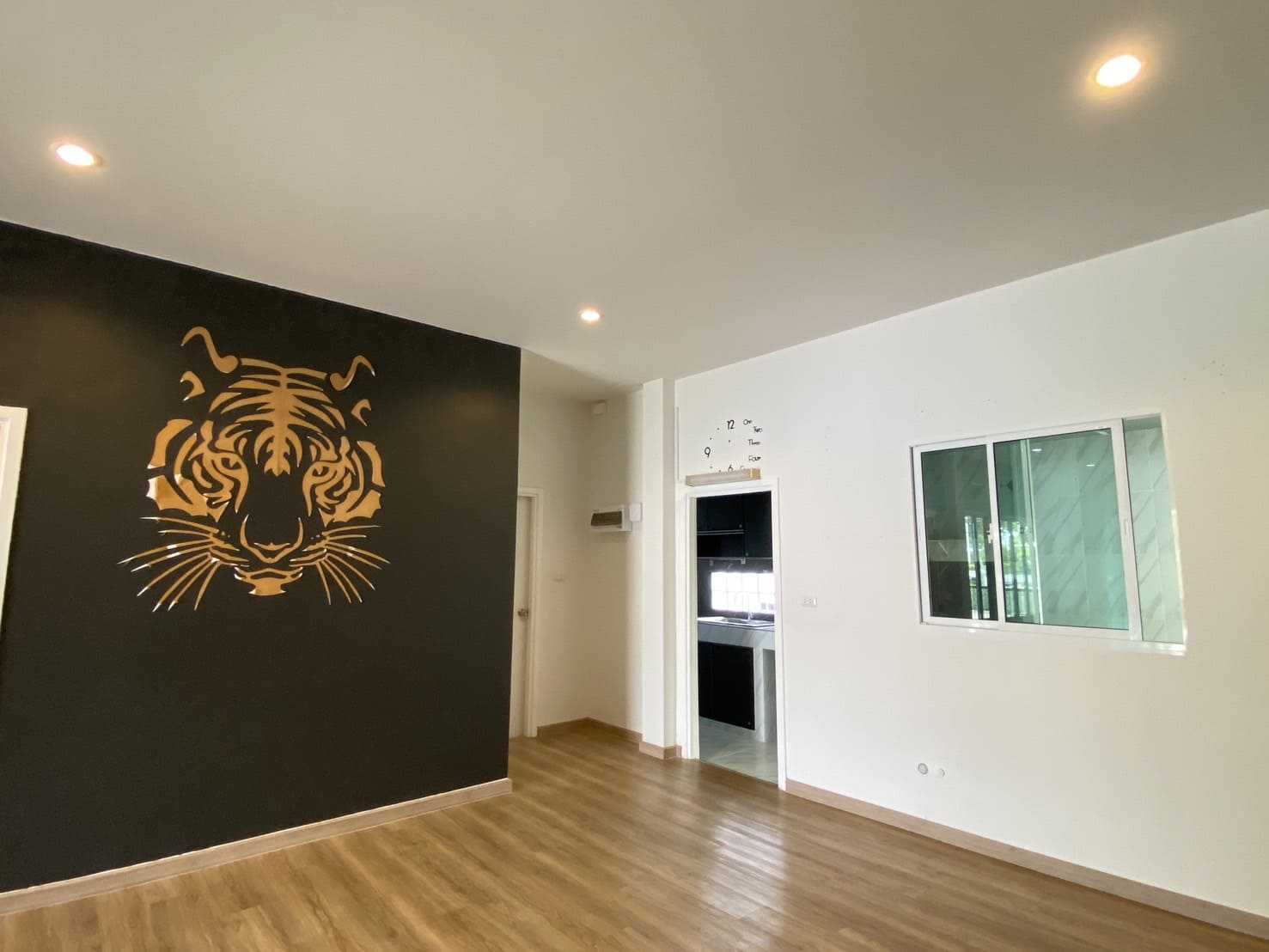 4 Bedroom 3 Bathroom Pool Villa in Hua Hin HH-118