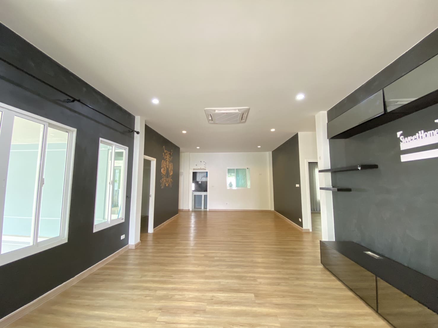 4 Bedroom 3 Bathroom Pool Villa in Hua Hin HH-118