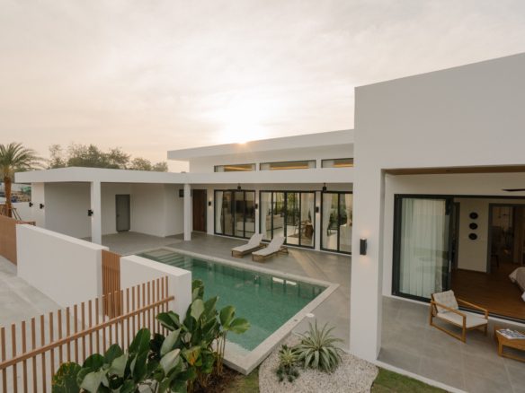 3 Bedroom 4 Bathroom Villa In Hua Hin HH-108