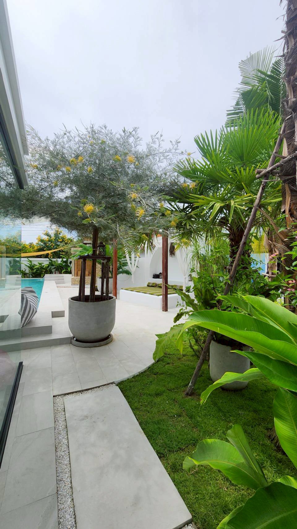 LINE_ALBUM_1652569 BE_260516_67 4 Bedroom 5 Bathroom Villa In Hua Hin HH-109