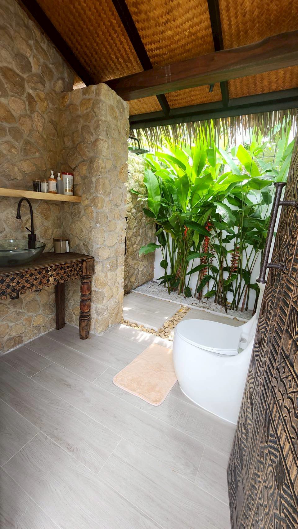 LINE_ALBUM_1652569 BE_260516_68 4 Bedroom 5 Bathroom Villa In Hua Hin HH-109