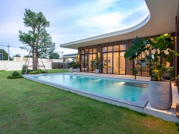 3 Bedroom 4 Bathroom Villa In Hua Hin HH-104