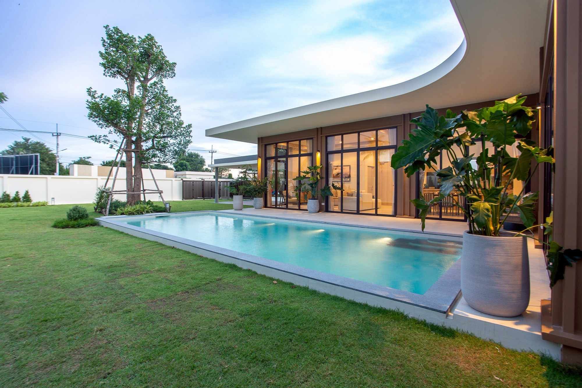 e265f4675083a58d904ffe57c3148be6 3 Bedroom 4 Bathroom Villa In Hua Hin HH-104
