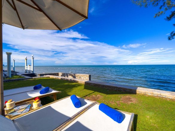 6 Bedroom 5 Bathroom Villa in Hua Hin HH-129