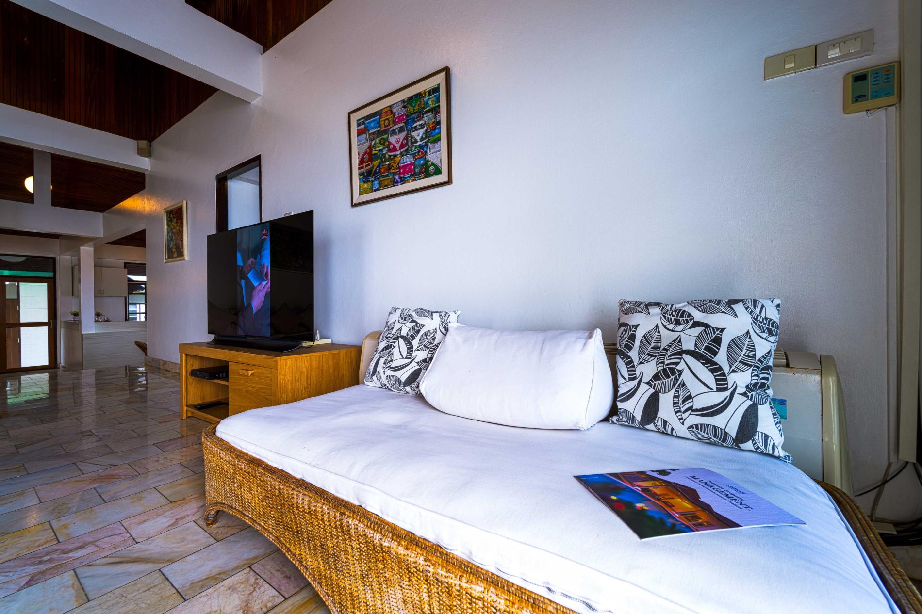 20250917_185421_4084jpg 6 Bedroom 5 Bathroom Villa in Hua Hin HH-129