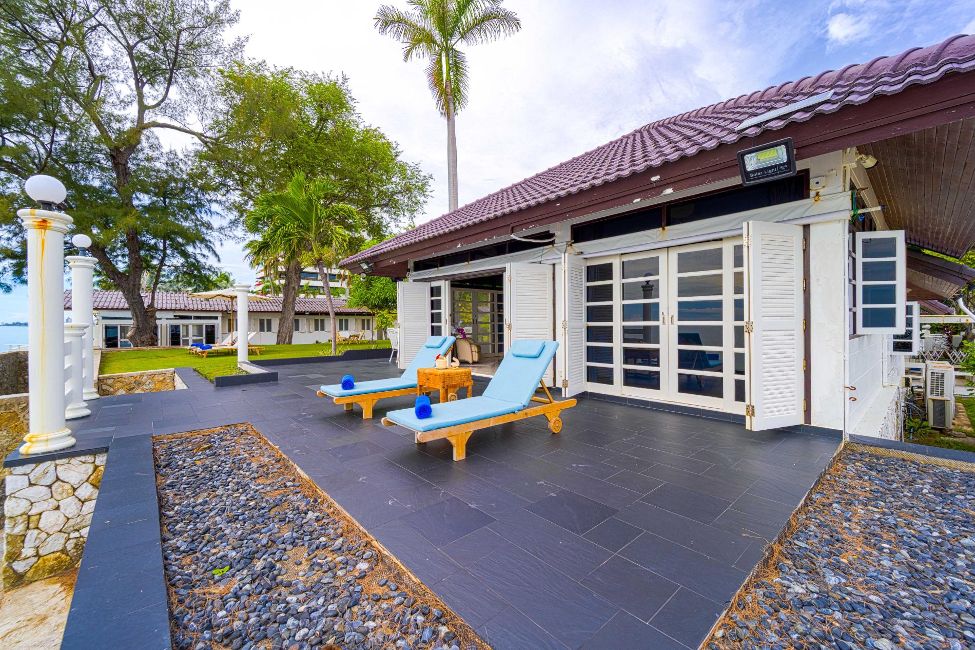 20250917_213940_3647jpg 6 Bedroom 5 Bathroom Villa in Hua Hin HH-129