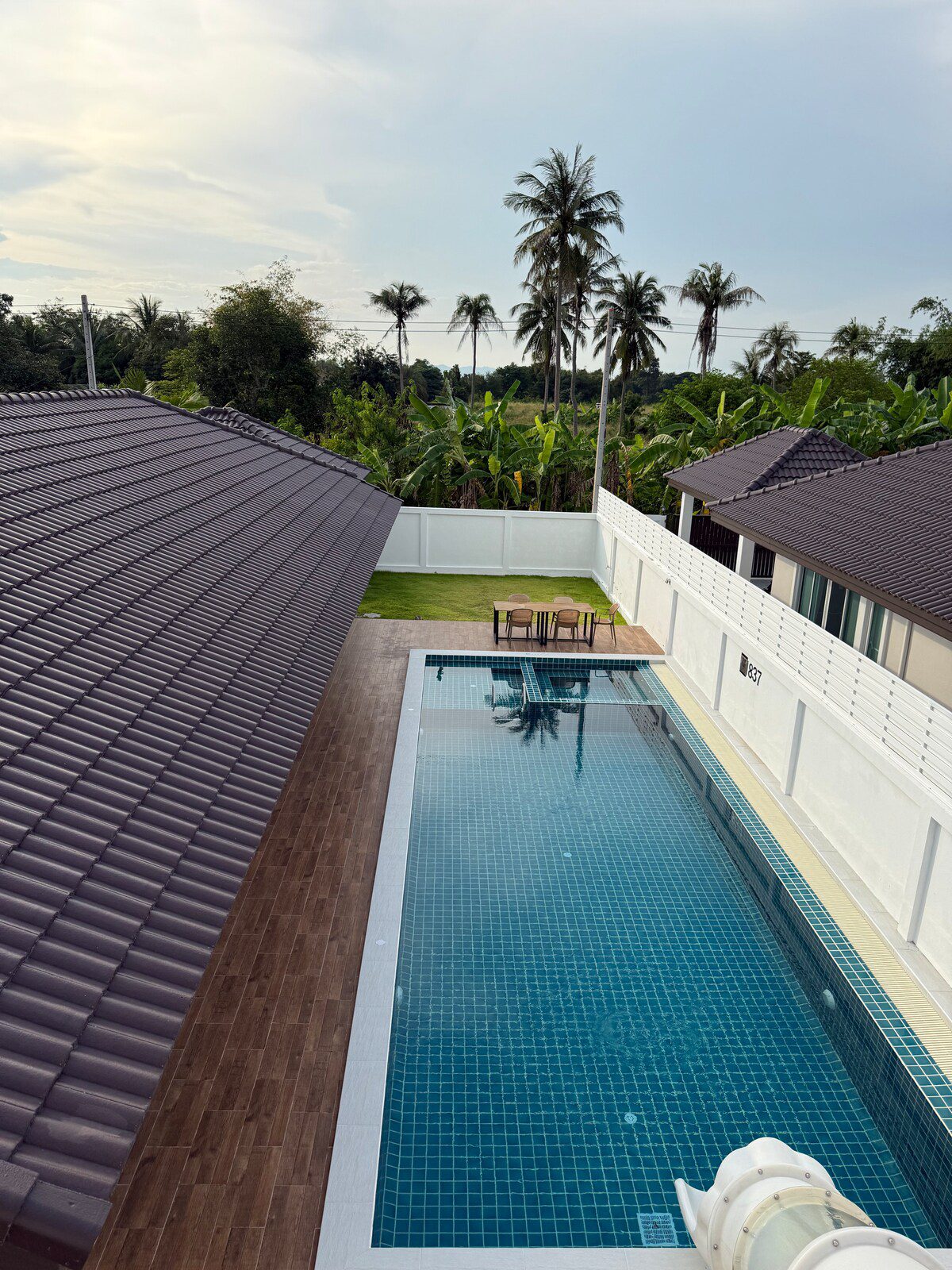 5 Bedroom 5 Bathroom Pool Villa in Hua Hin HH-128