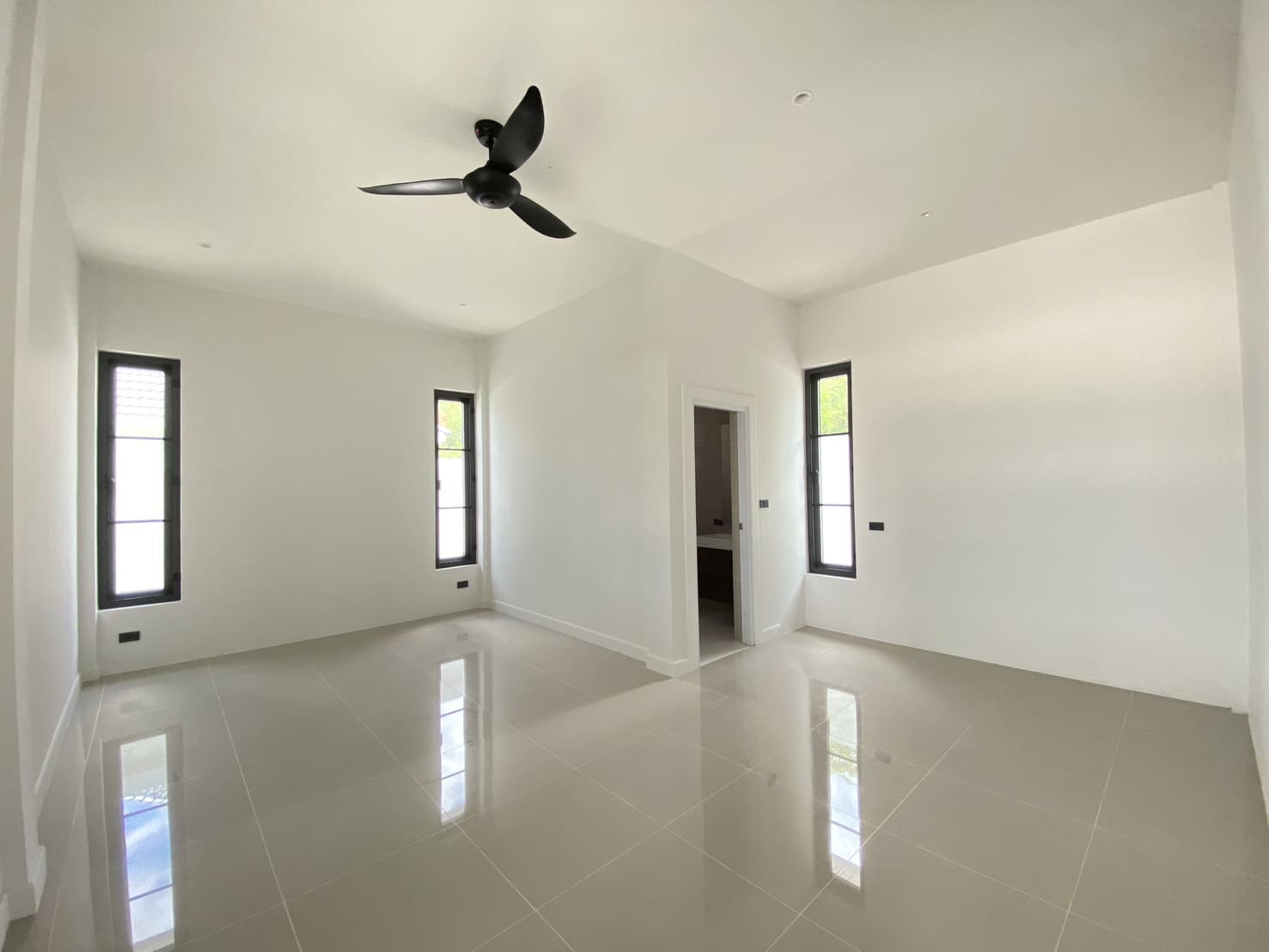 IMG_2243 4 Bedroom 3 Bathroom Pool Villa in Hua Hin HH-124