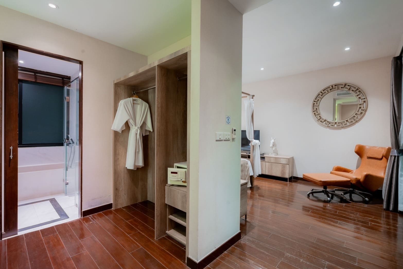 S__56492054_0 3 Bedroom 4 Bathroom Pool Villa in Hua Hin HH-123