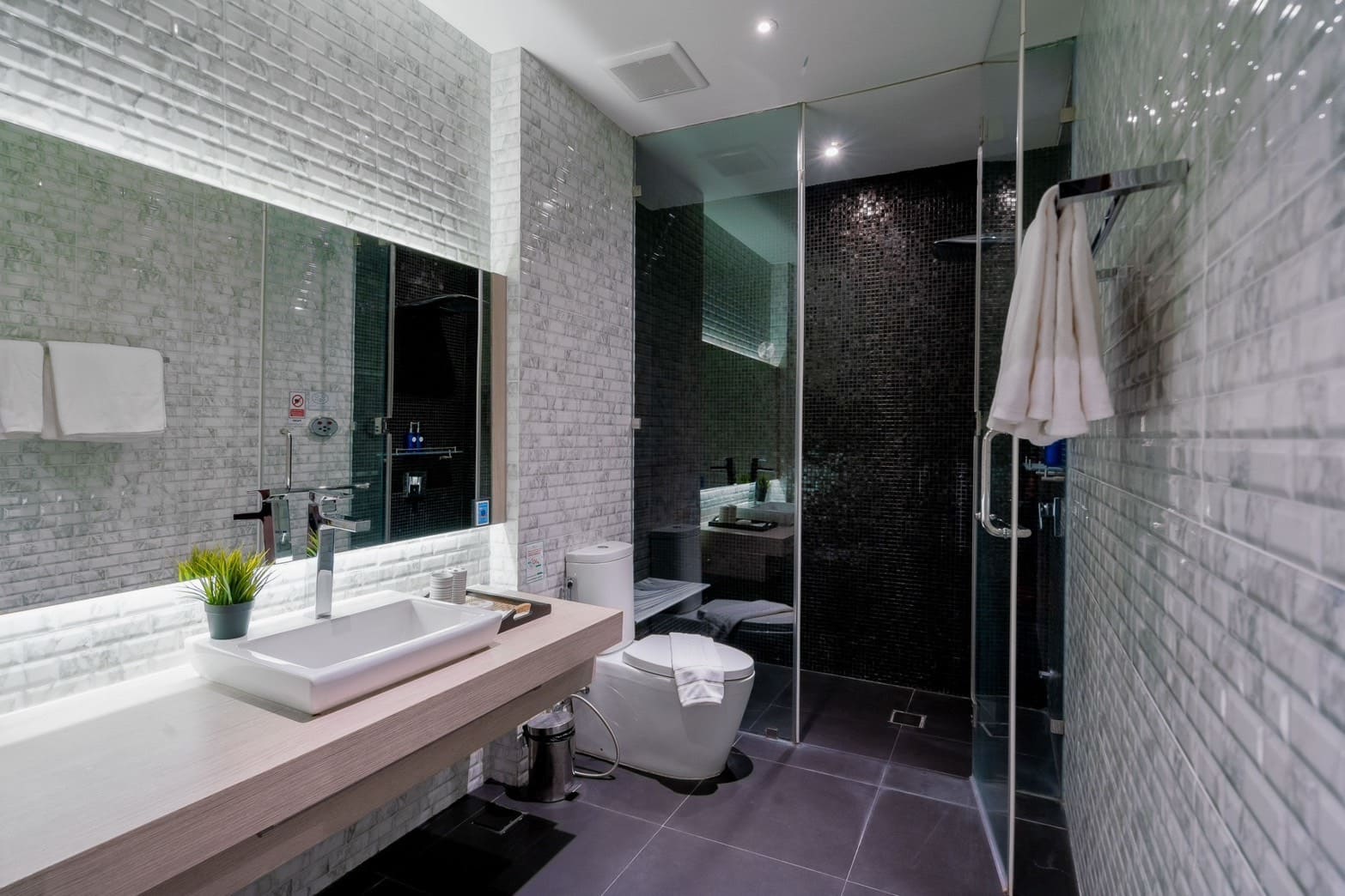 S__56492065_0 3 Bedroom 4 Bathroom Pool Villa in Hua Hin HH-123