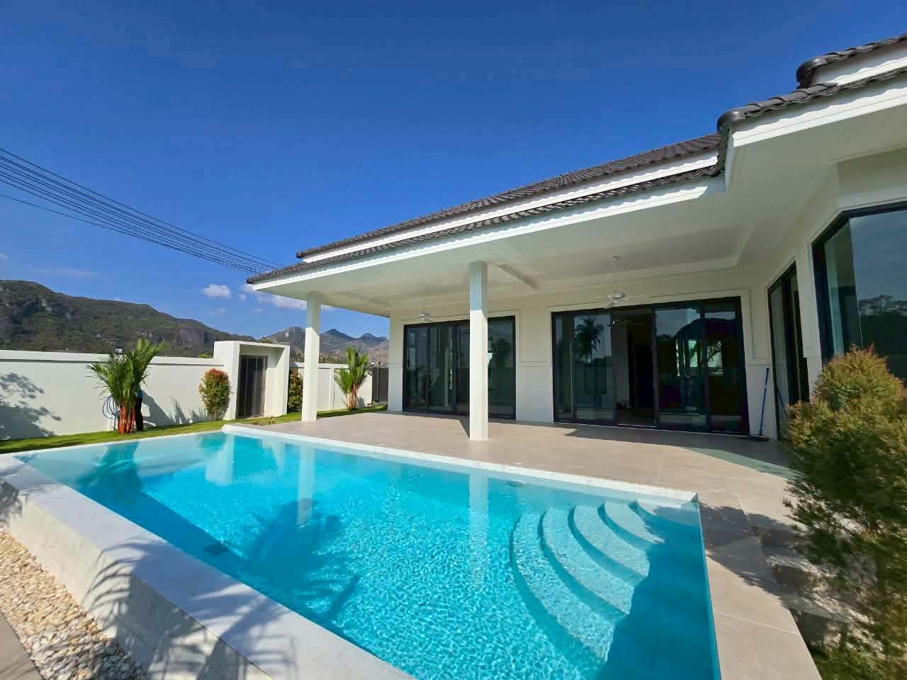 4 Bedroom 4 Bathroom Pool Villa in Sam Roi Yot SRY-133
