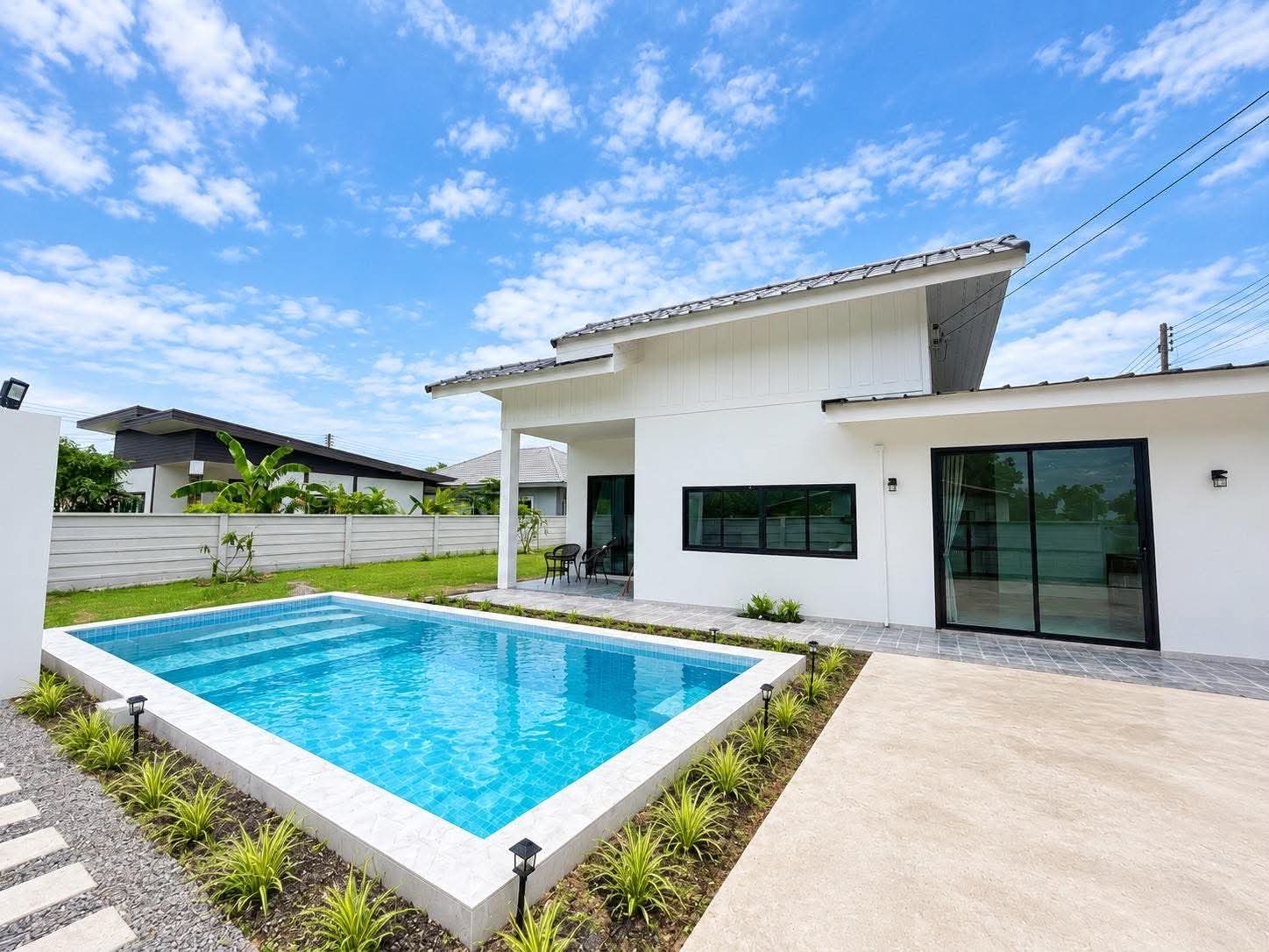 3 Bedroom 2 Bathroom Pool Villa in Hua Hin HH-145